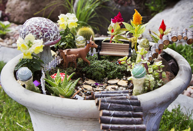 ガーデニング初心者でも簡単におしゃれな庭づくりができる おすすめガーデンピック 大 特集